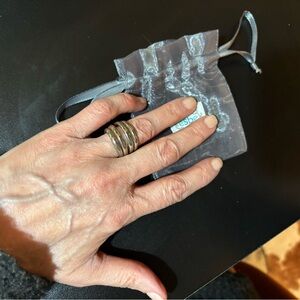 Silver Spiral Ring Size 7.5.